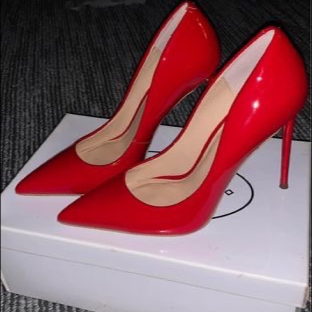 Steve Madden Pumps